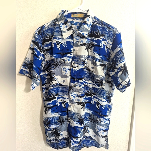 Men's Small Hawaiian Shirt - Picture 1 of 4